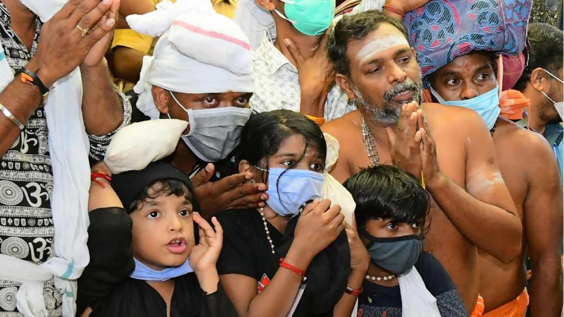 Sannathiyil Kattum Katti Vanthom Appa Lyrics in Tamil