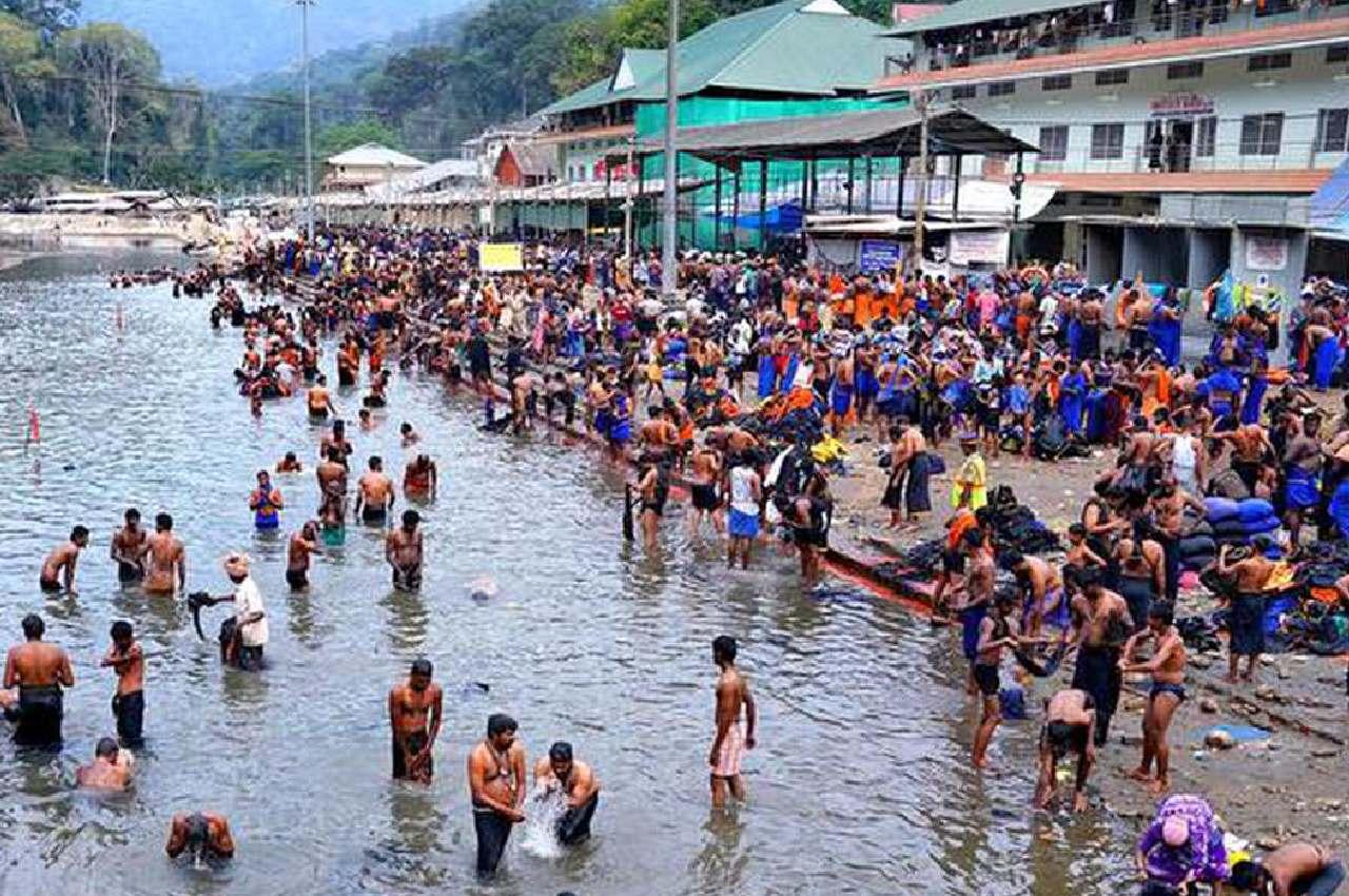 Pamba Nadhikarayil Lyrics In Tamil